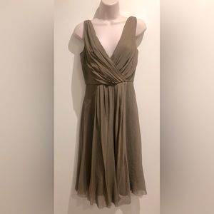 Elie Tahari size 4 silk chiffon dress